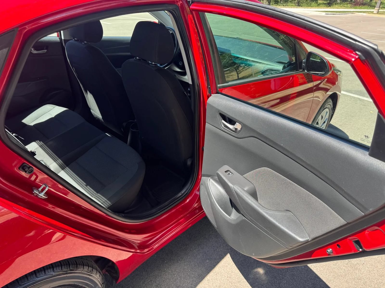 Used 2021 Hyundai Accent SE FWD image 13