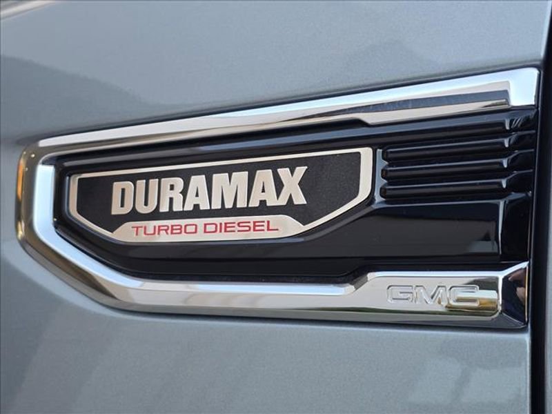 New 2026 GMC Sierra 1500 SLT w/ SLT Premium Plus Package image 10