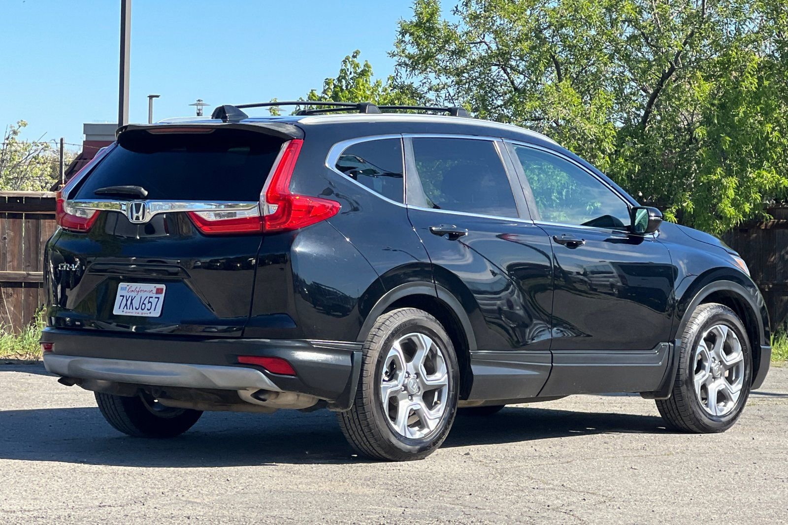 Used 2017 Honda CR-V EX-L image 4