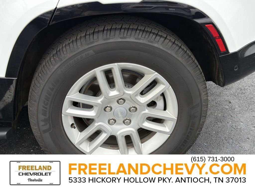 Used 2022 Land Rover Defender 110 X-Dynamic SE image 11