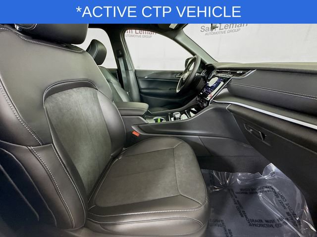 New 2025 Jeep Grand Cherokee Altitude image 28