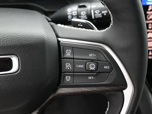 New 2026 Jeep Grand Cherokee Limited w/ Limited Altitude Package RWD image 21