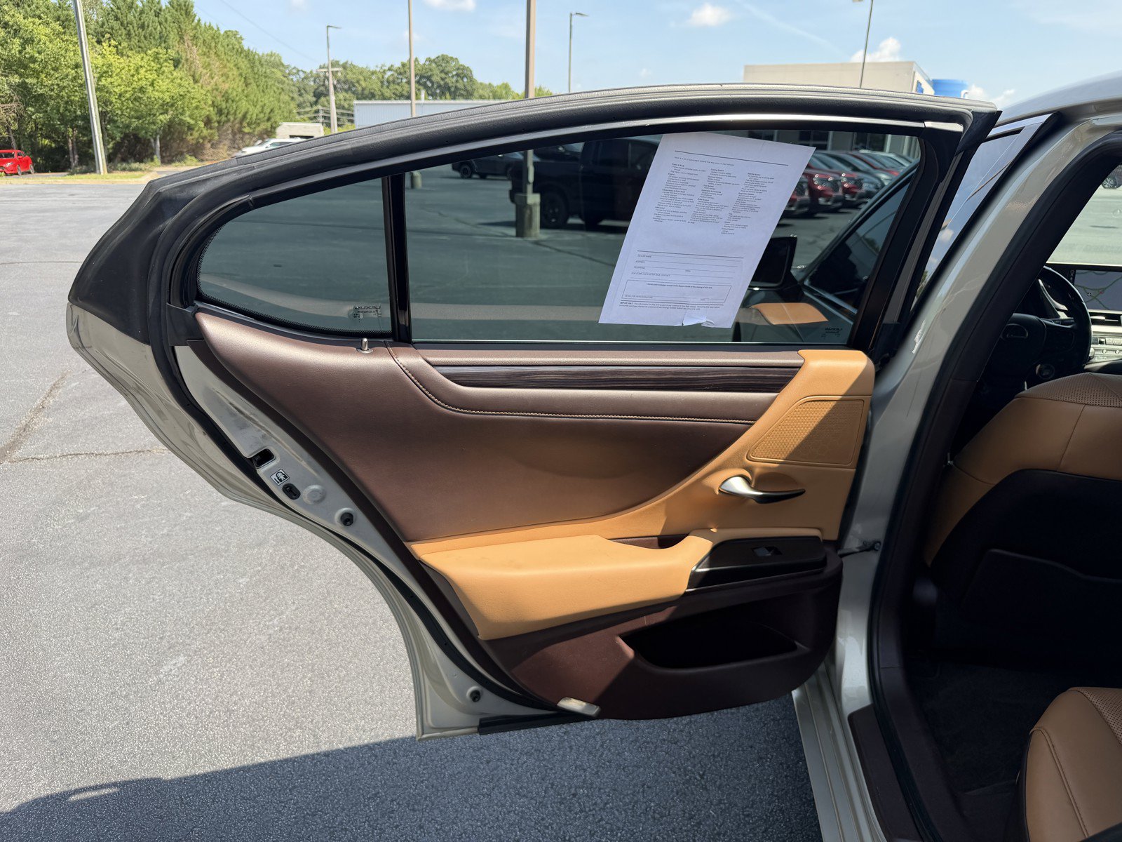 Used 2019 Lexus ES 350 w/ Premium Package FWD image 10