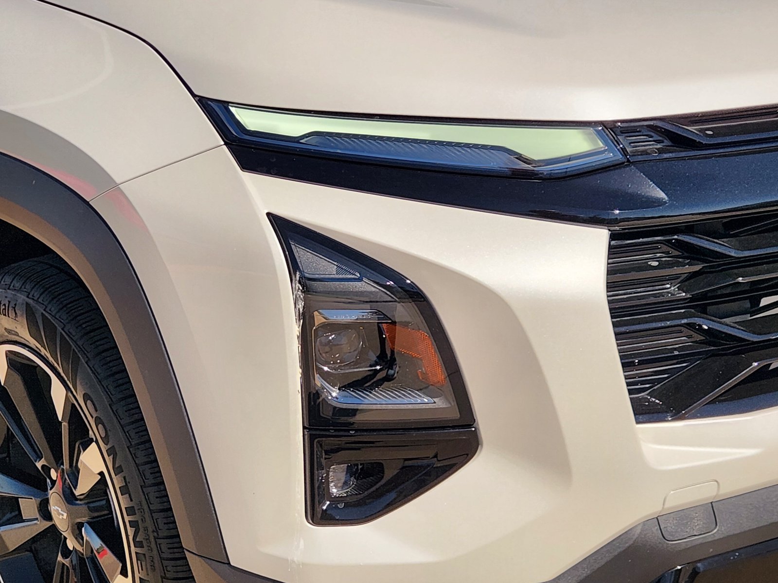 Certified 2025 Chevrolet Equinox RS w/ Safety and Technology Package AWD/4WD image 11