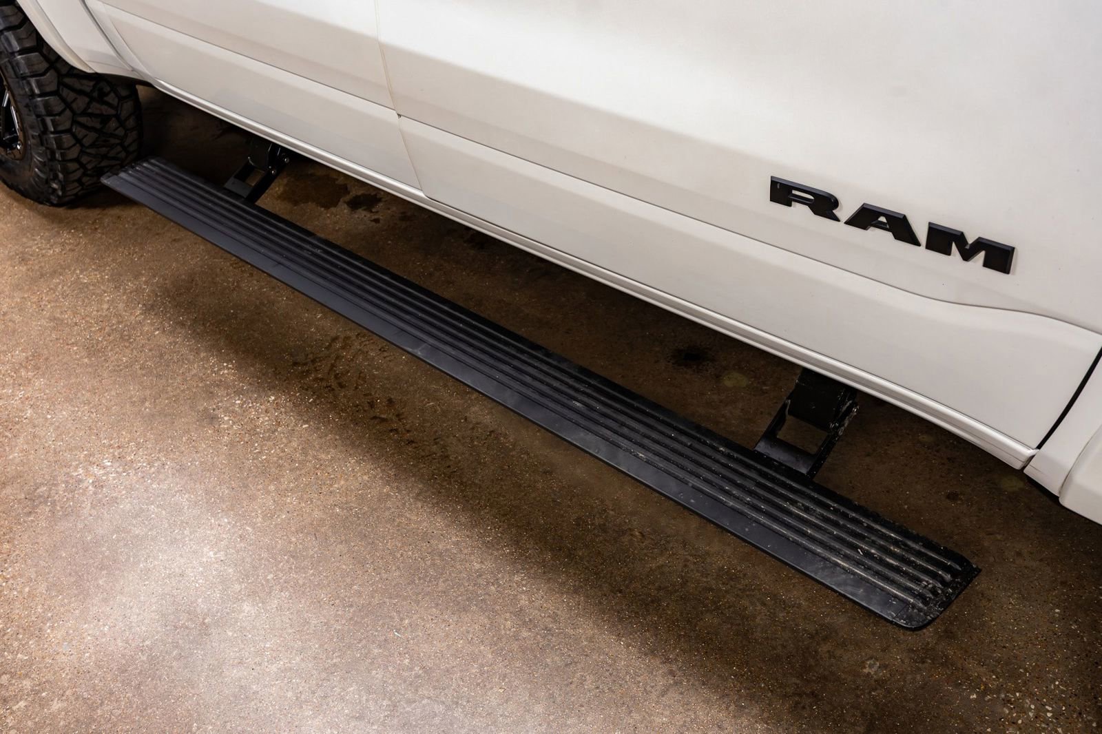 Used 2021 RAM 1500 Limited w/ Night Edition image 13