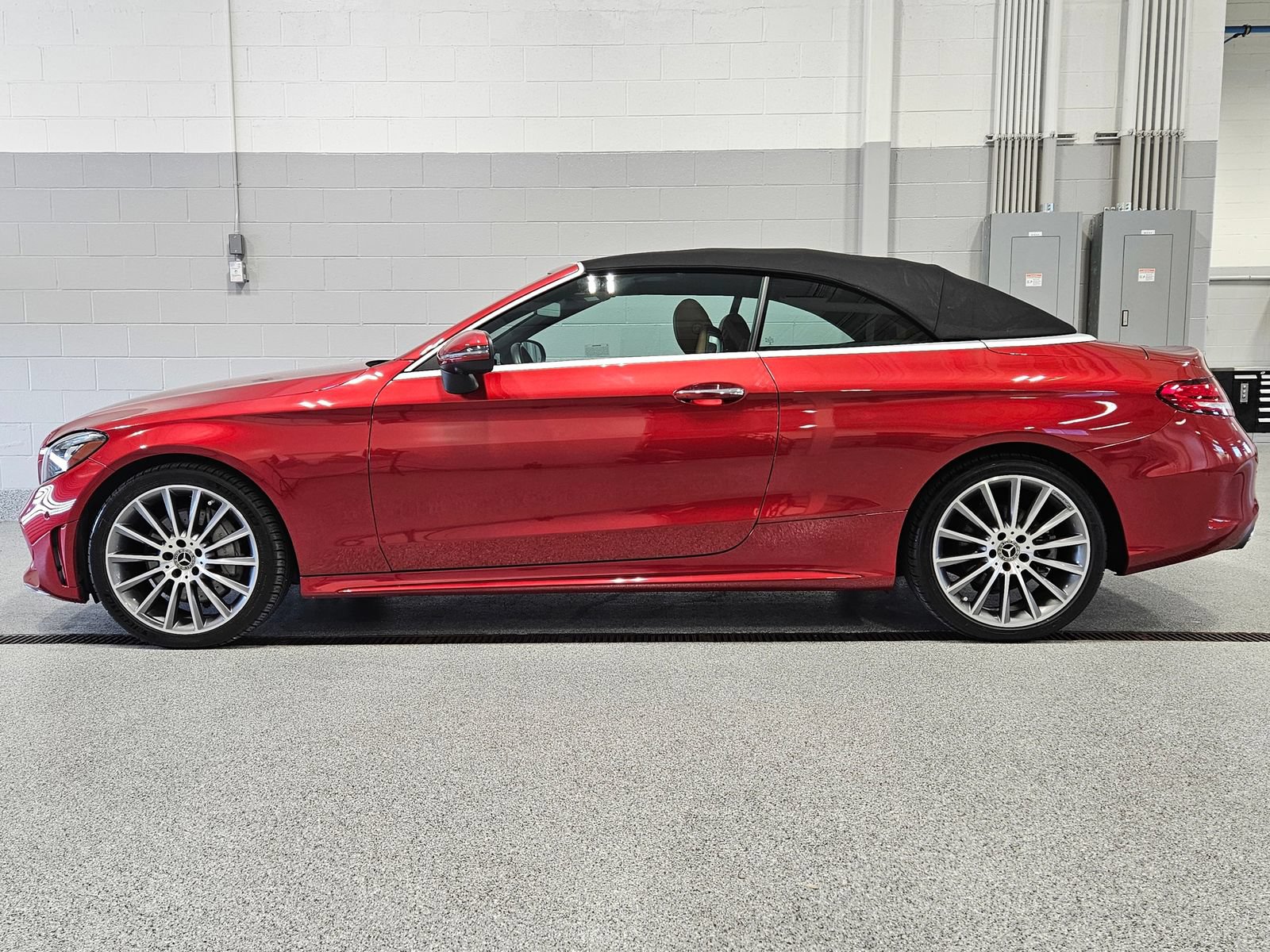 Used 2023 Mercedes-Benz C 300 4MATIC Cabriolet image 7