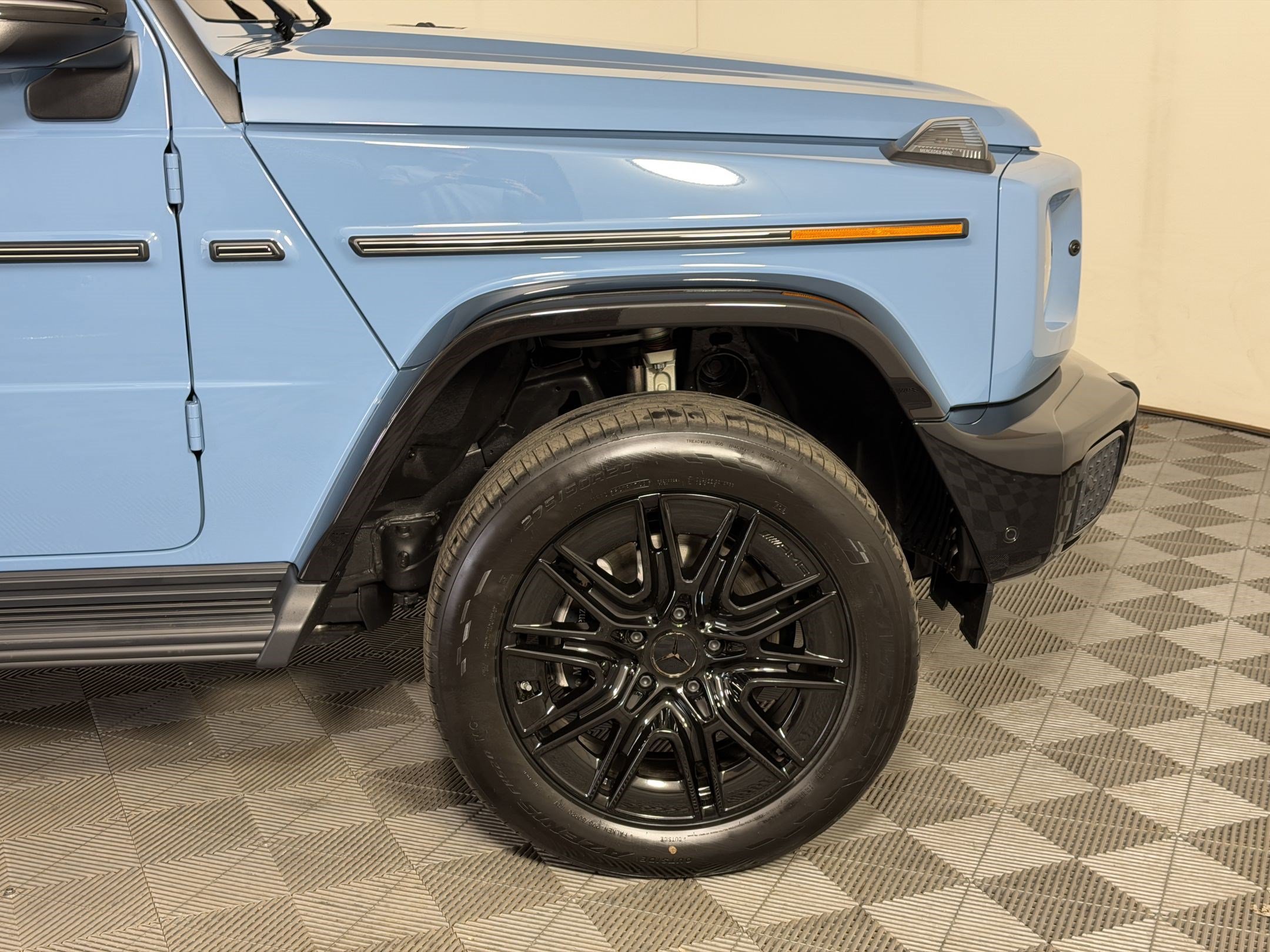New 2027 Mercedes-Benz G 580 e image 13