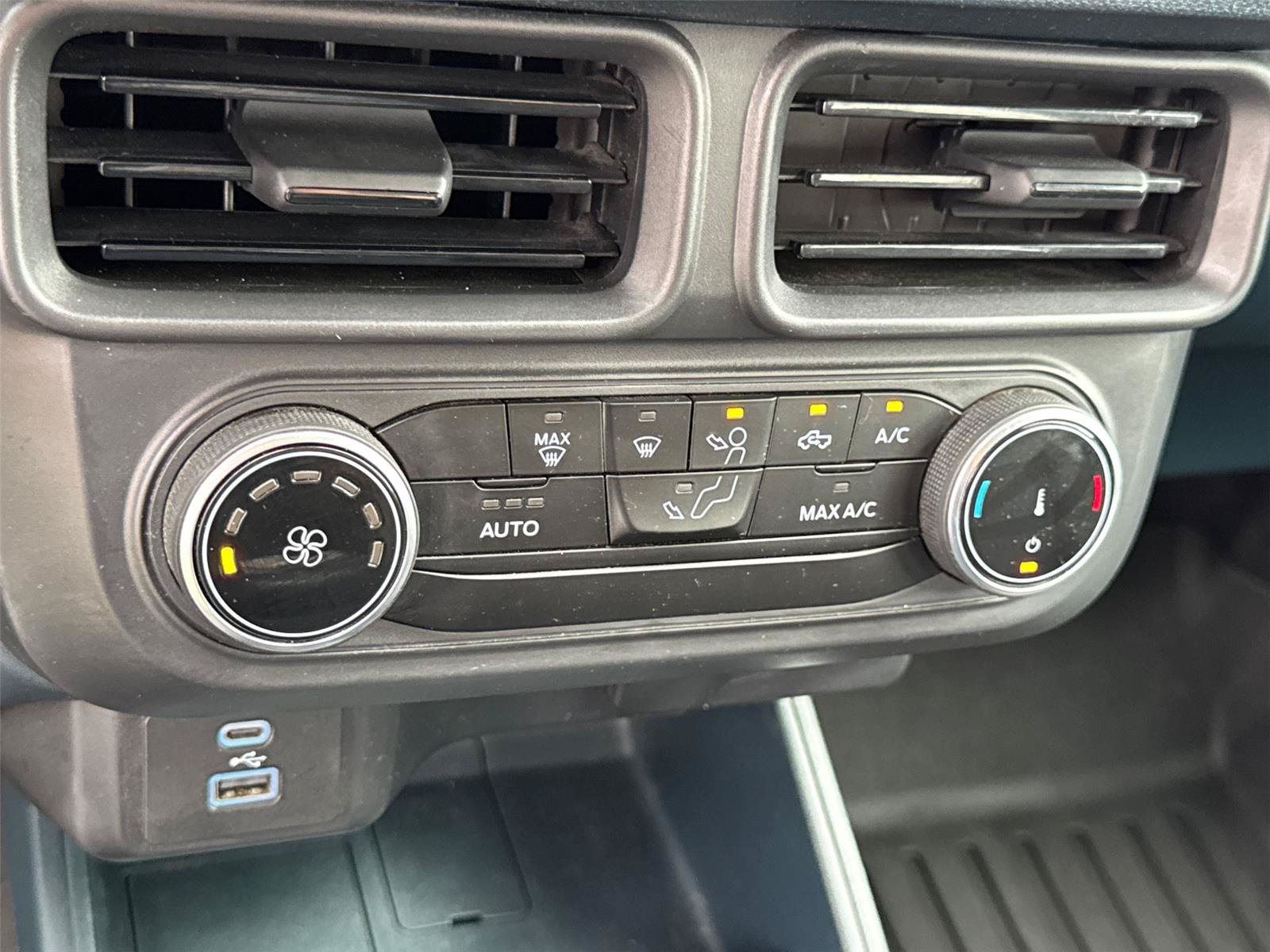Used 2024 Ford Maverick XL FWD image 30
