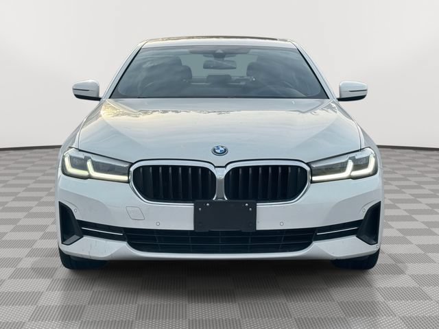 Used 2023 BMW 530e RWD image 2