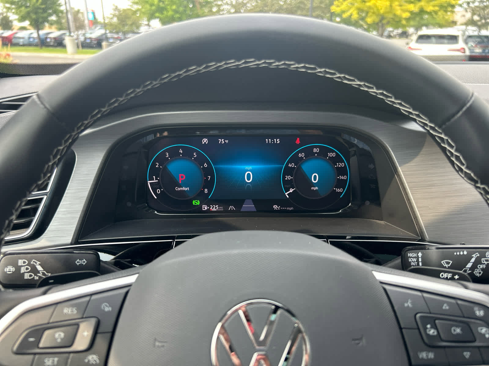 Used 2024 Volkswagen Atlas Cross Sport SE image 30