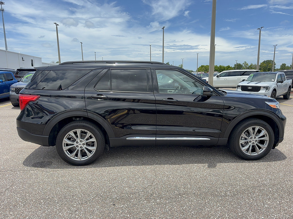 Certified 2023 Ford Explorer XLT w/ Equipment Group 202A AWD/4WD image 5