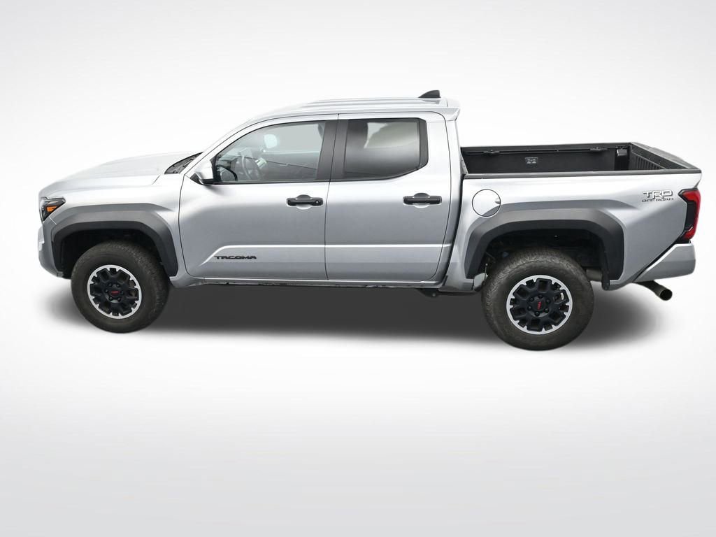 Used 2024 Toyota Tacoma TRD Off-Road image 28