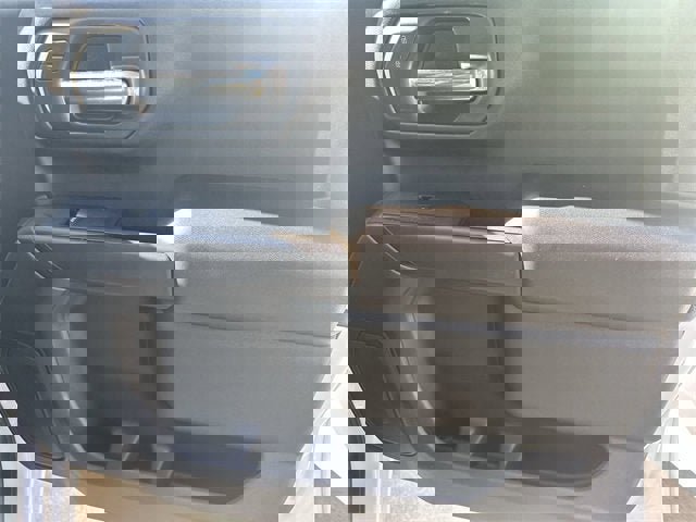 New 2025 Chevrolet Silverado 1500 Custom image 37