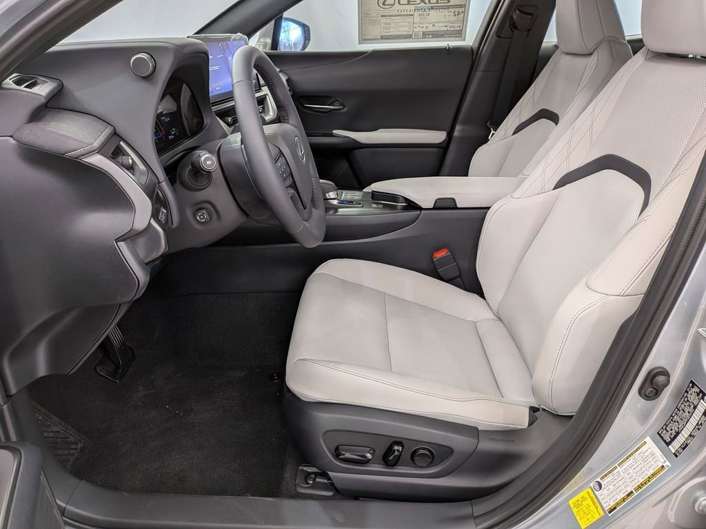 New 2026 Lexus UX 300h AWD w/ Accessory Package (Z1) image 18
