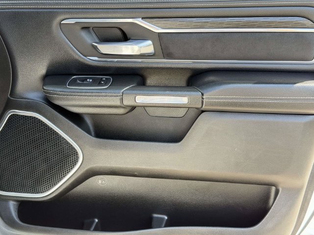 Used 2023 RAM 1500 Laramie AWD/4WD image 11