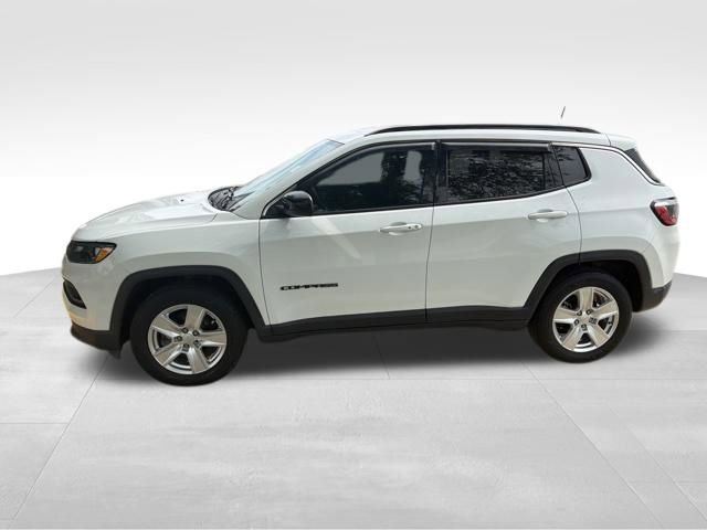 Used 2022 Jeep Compass Latitude image 9