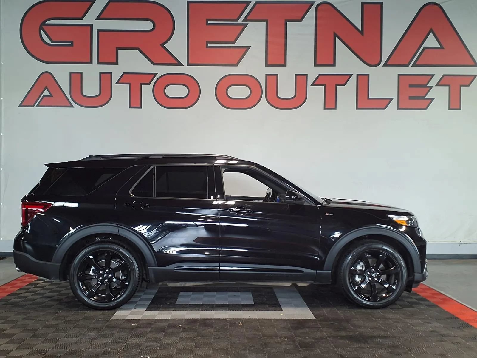 Used 2023 Ford Explorer ST-Line