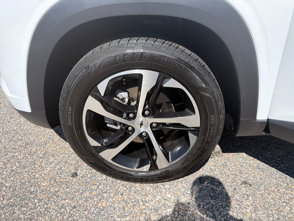 Used 2026 Chevrolet Trax RS w/ Driver Confidence Package FWD image 27