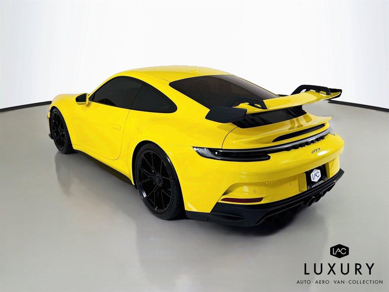 Used 2022 Porsche 911 GT3 RWD image 8