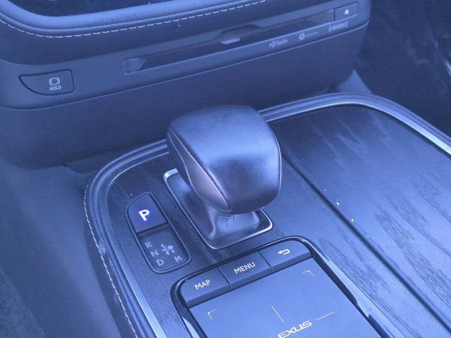 Used 2022 Lexus LS 500 w/ Cold Weather Package (CK) image 28