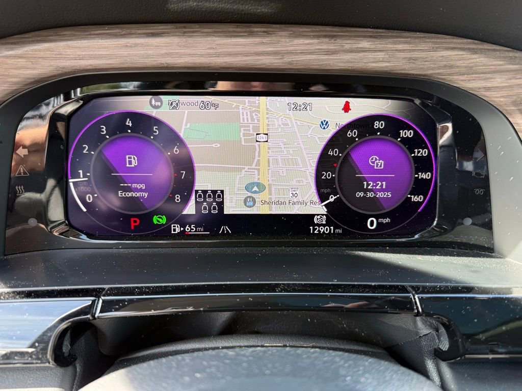 Used 2025 Volkswagen Atlas SEL Premium R-Line image 10