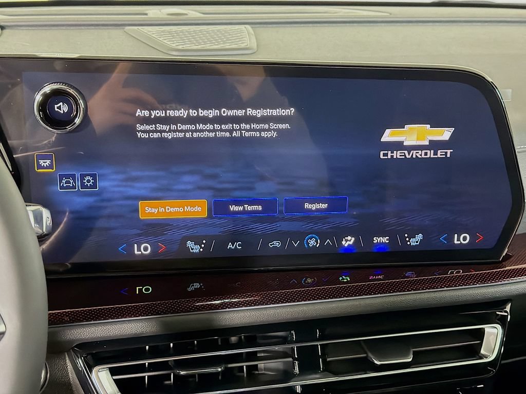 New 2026 Chevrolet Traverse Z71 w/ Enhanced Driving Package AWD/4WD image 14