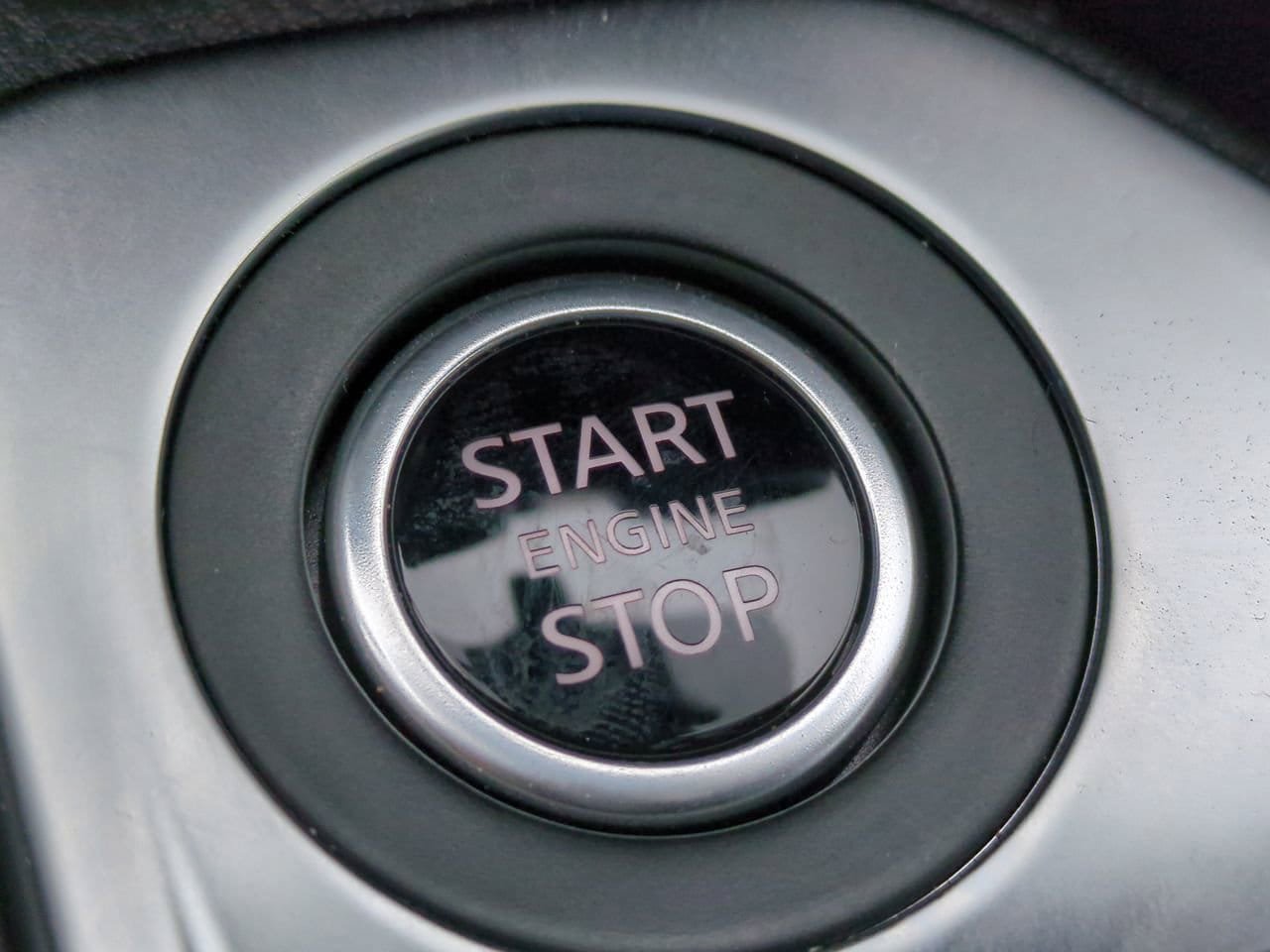 Used 2025 Nissan Sentra SR FWD image 26