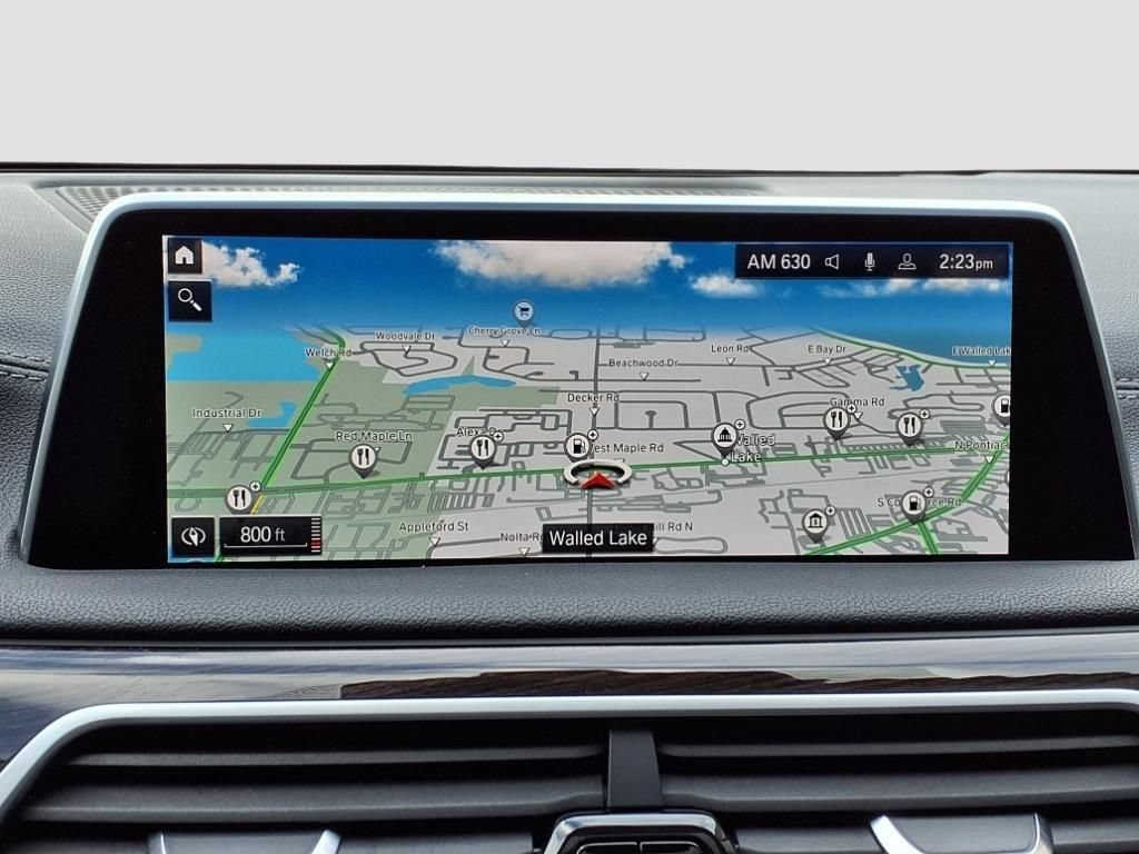 Used 2021 BMW 740i xDrive w/ Premium Package AWD/4WD image 16