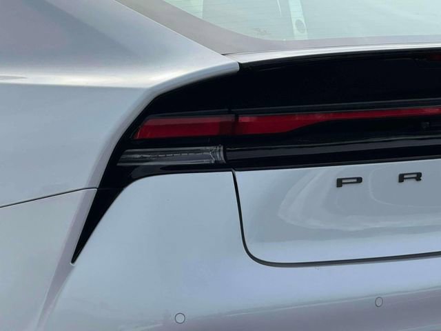 Used 2024 Toyota Prius LE image 8