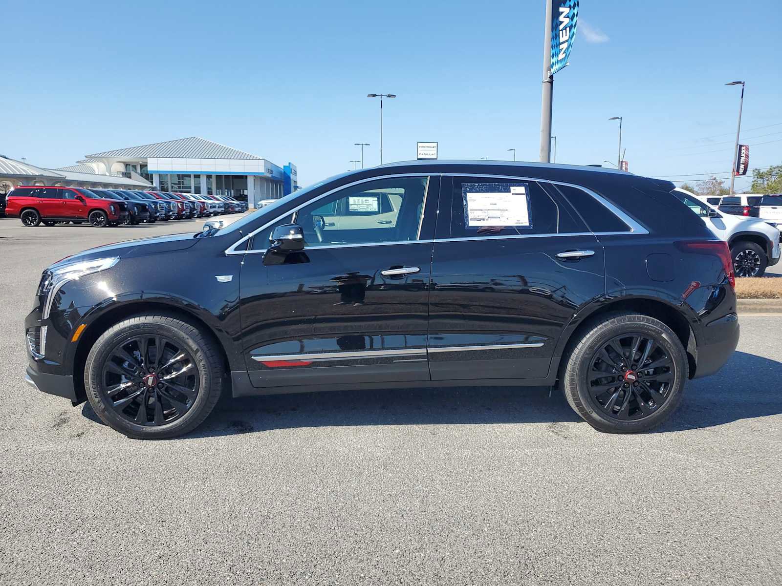 New 2025 Cadillac XT5 Premium Luxury w/ LPO, Red Accent Package FWD image 2