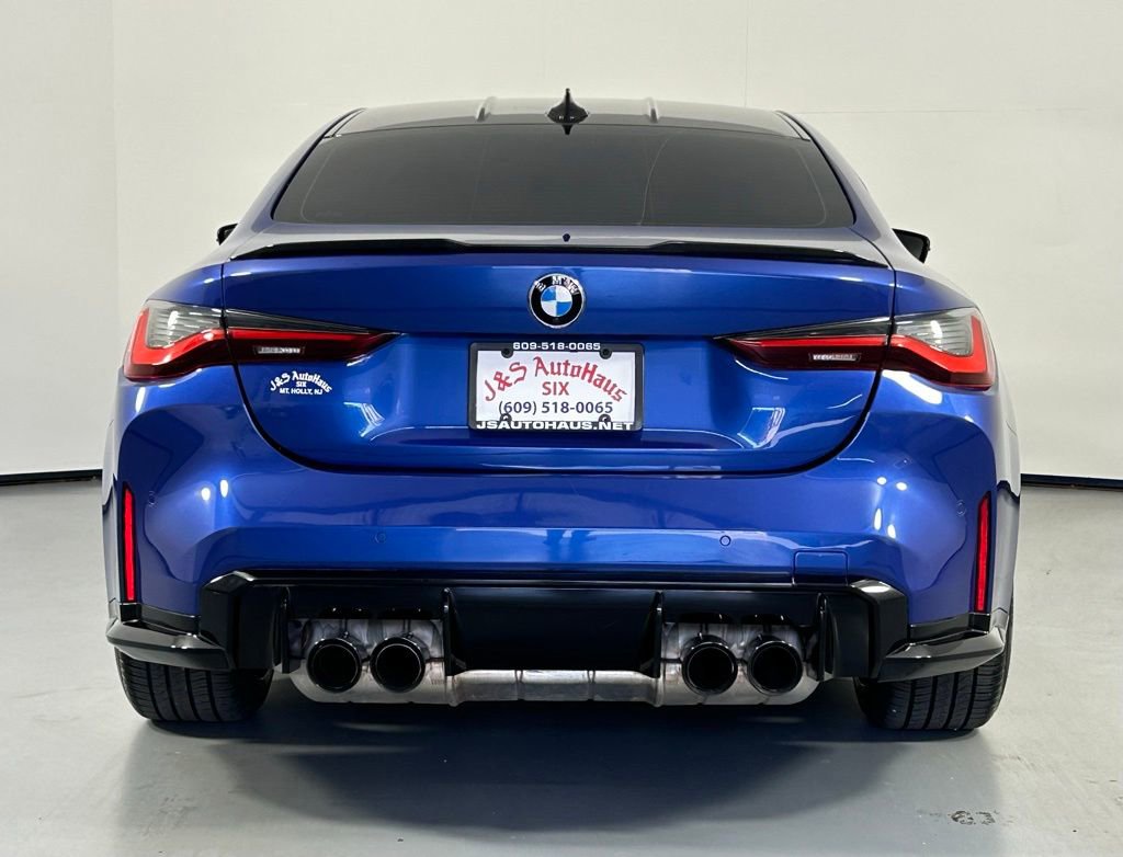 Used 2021 BMW M4 Competition w/ M Carbon Exterior Package RWD image 7