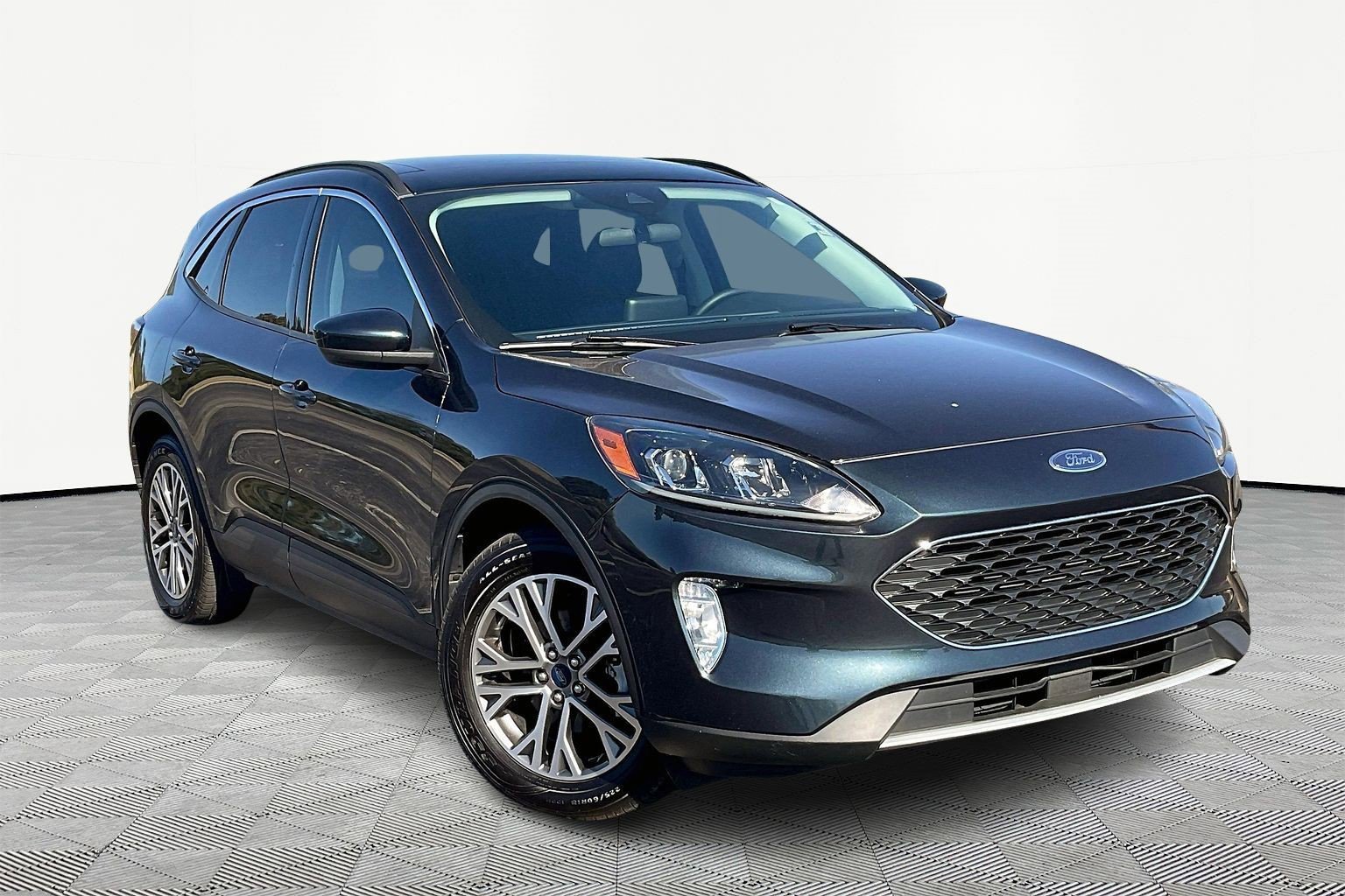 Used 2022 Ford Escape SEL