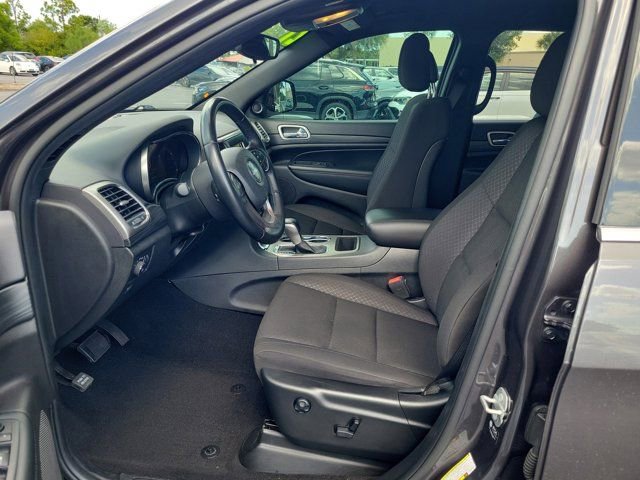 Used 2021 Jeep Grand Cherokee Laredo image 15