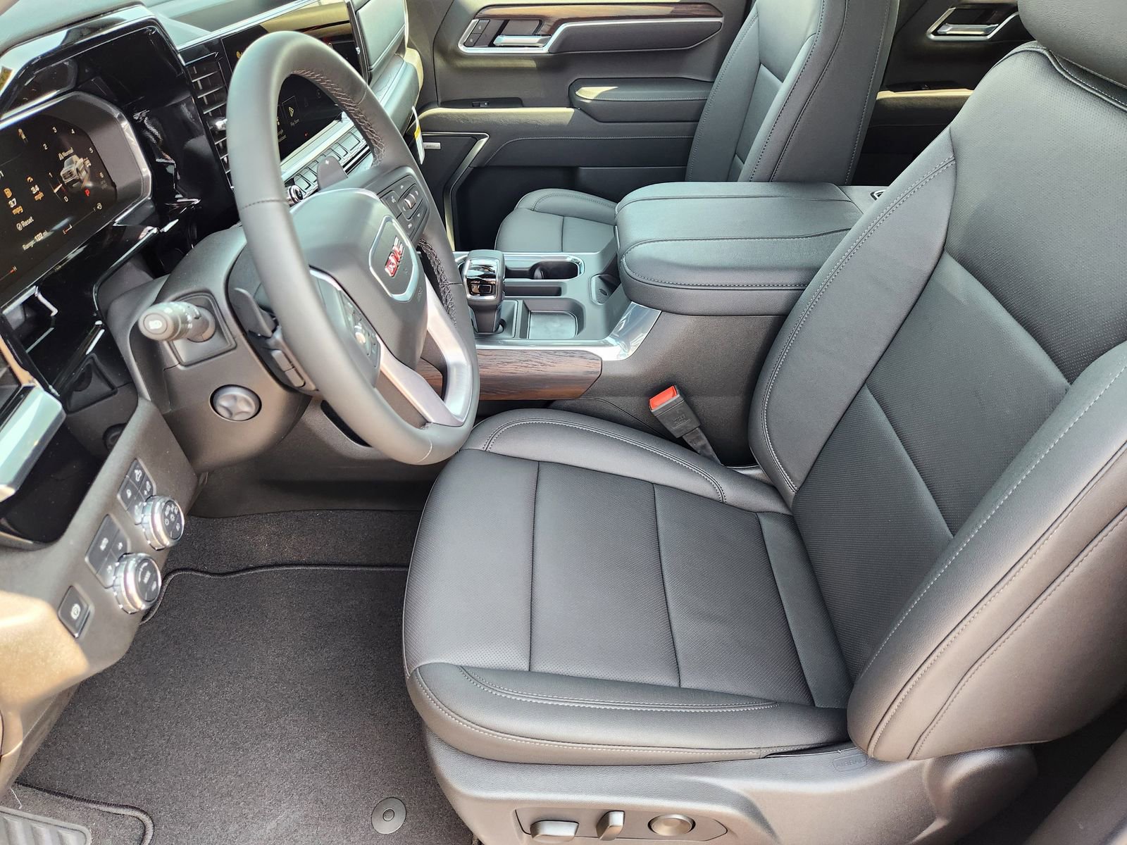 New 2026 GMC Sierra 1500 SLT w/ SLT Premium Plus Package image 16