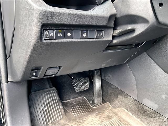 Used 2023 Toyota RAV4 SE w/ Convenience Package AWD/4WD image 31