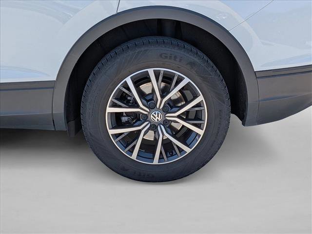 Used 2021 Volkswagen Tiguan S FWD image 17