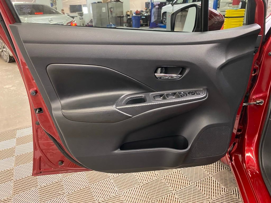 Used 2020 Nissan Versa SV w/ Trunk Package FWD image 24