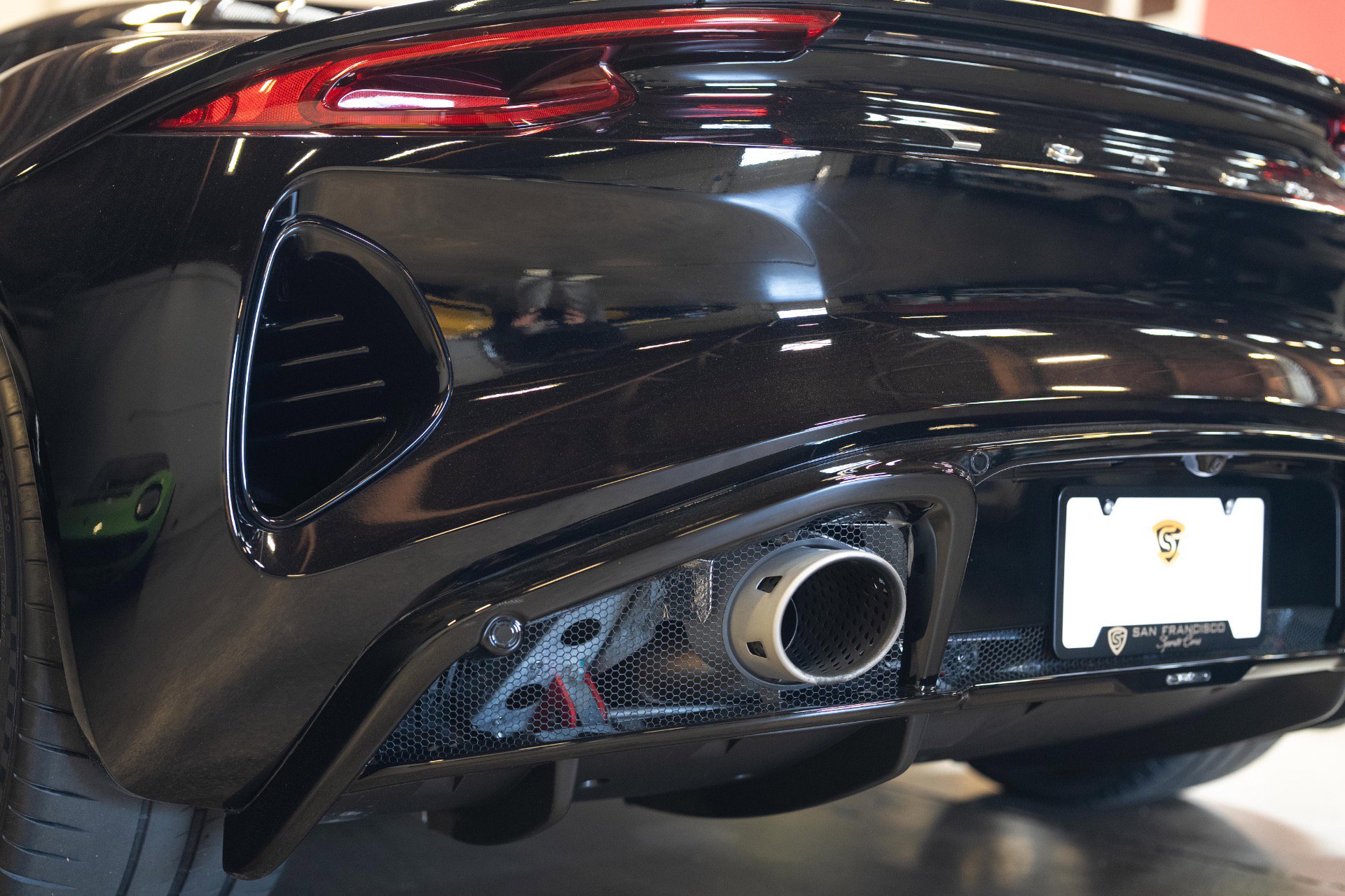 Used 2024 Lotus Emira First Edition image 33