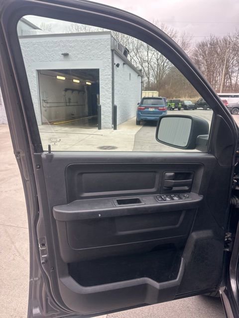 Used 2019 RAM 1500 Express w/ Express Value Package image 31