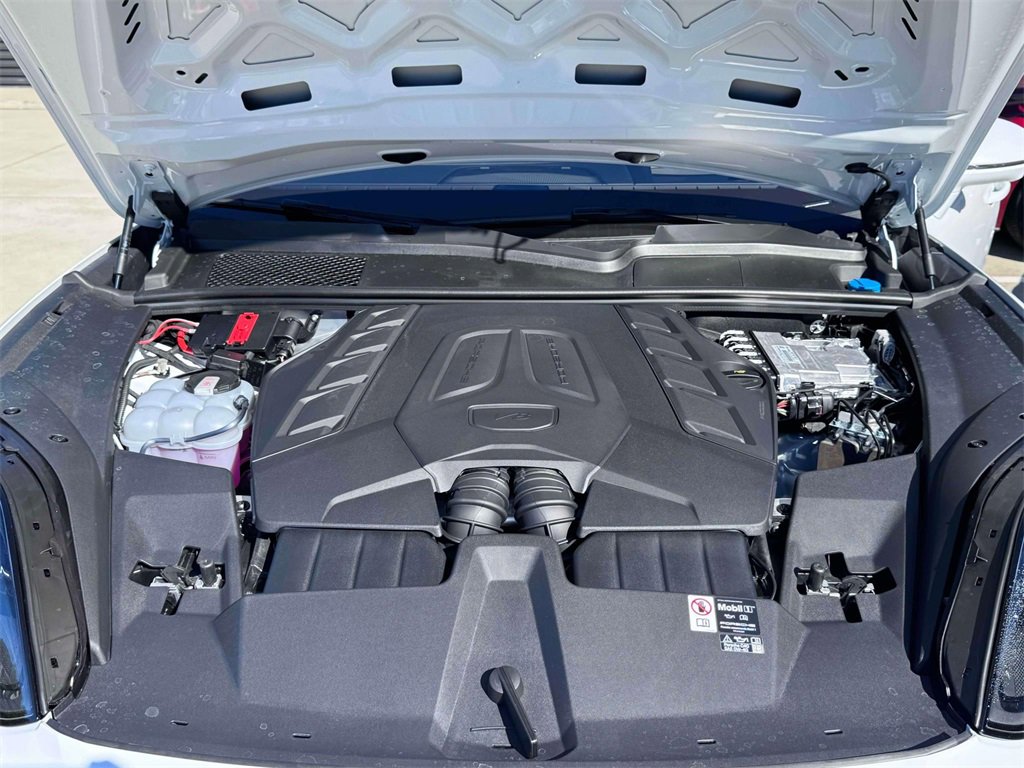 New 2026 Porsche Cayenne GTS image 28