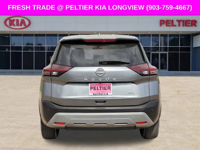 Used 2023 Nissan Rogue SV image 5