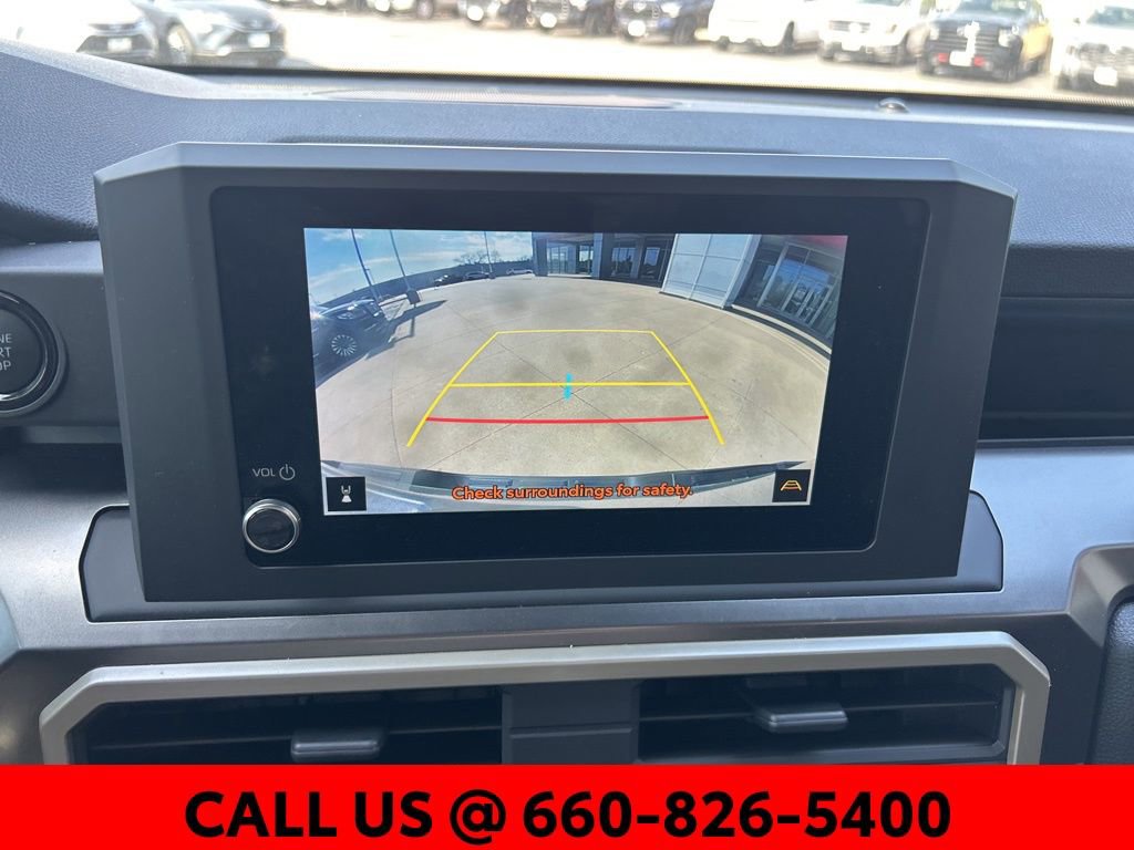 Used 2025 Toyota Tacoma SR5 image 17