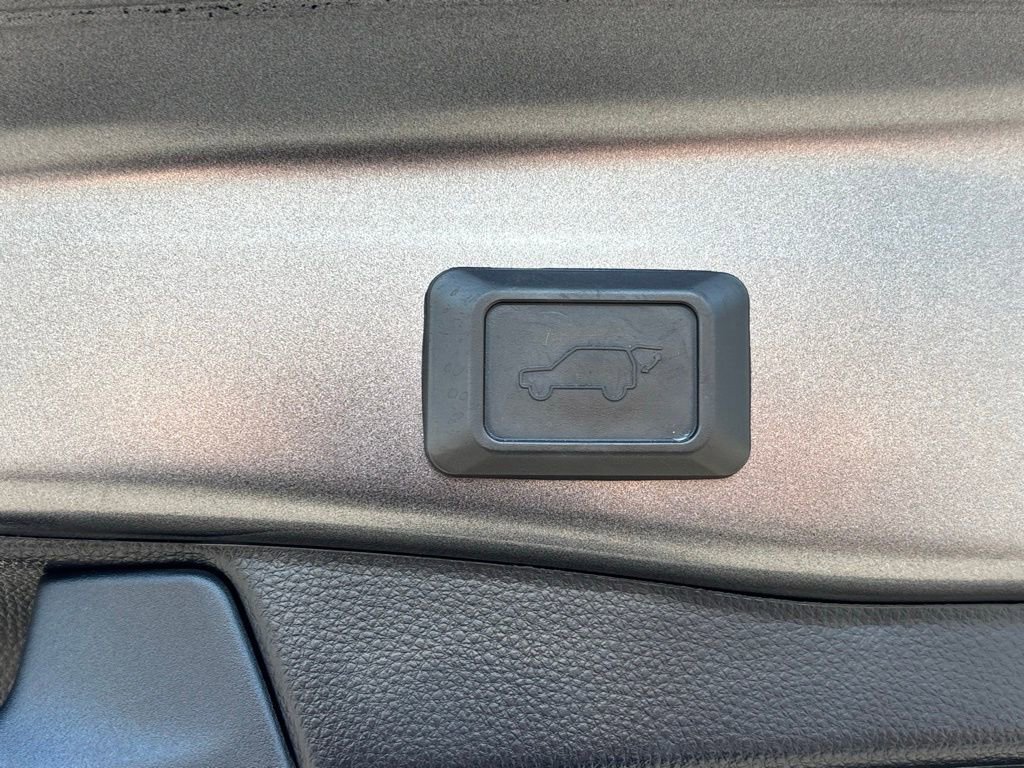 Used 2022 Toyota RAV4 XSE w/ Weather Package image 26