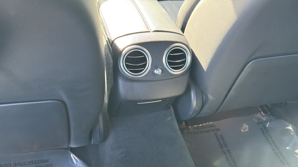 Used 2022 Mercedes-Benz E 350 Sedan image 21