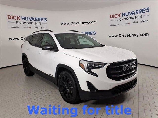 Used 2020 GMC Terrain SLE w/ Driver Convenience Package image 3