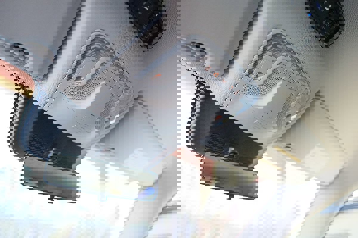 Used 2018 Mercedes-Benz Metris Passenger image 20