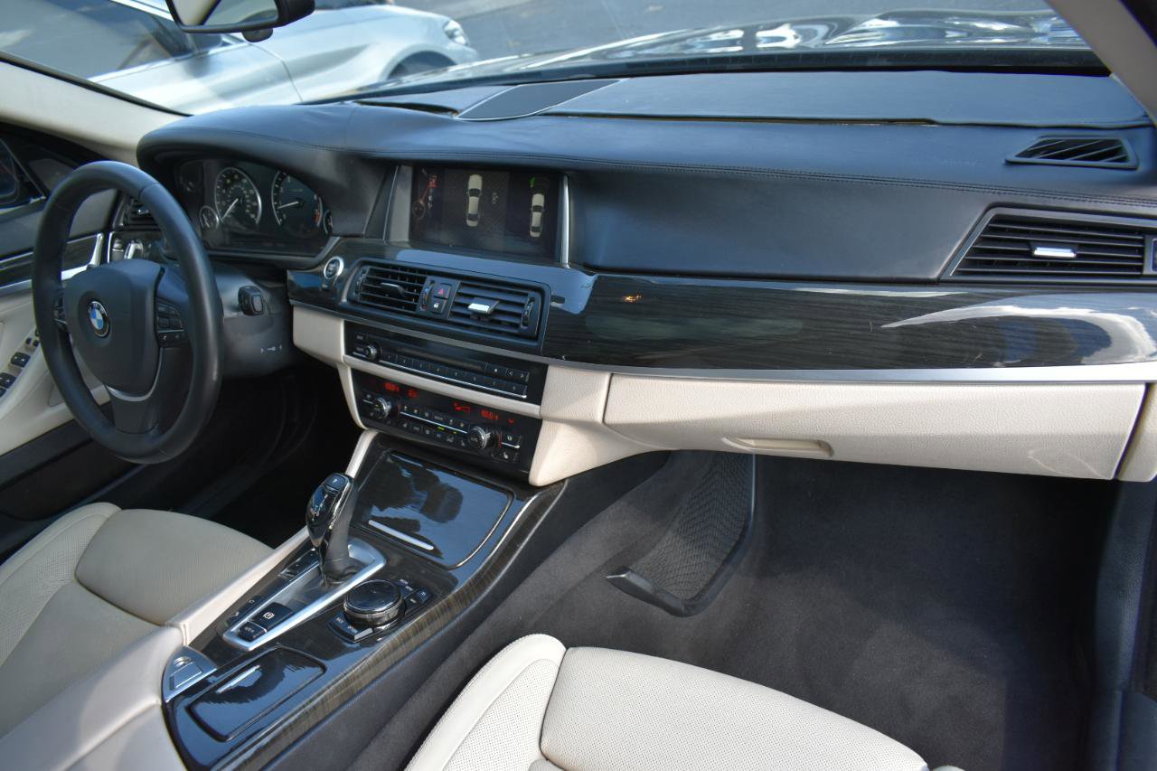Used 2015 BMW 550i Sedan RWD image 13
