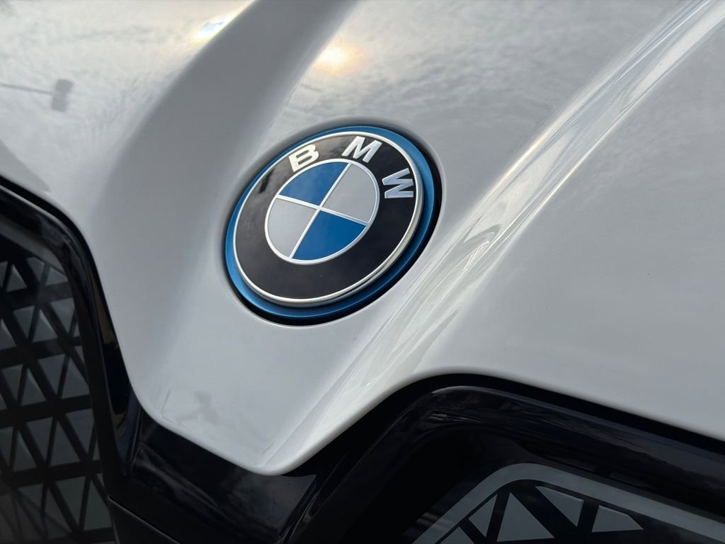 Used 2024 BMW iX xDrive50 w/ Premium Package image 16