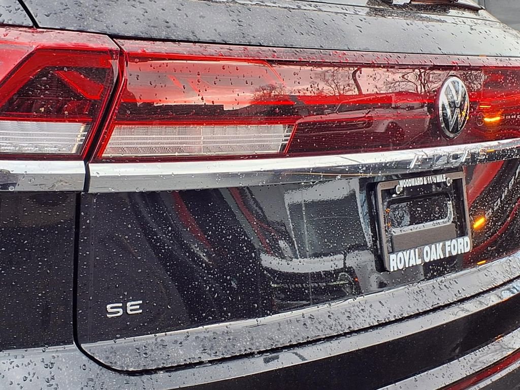 Used 2025 Volkswagen Atlas Cross Sport SE image 21