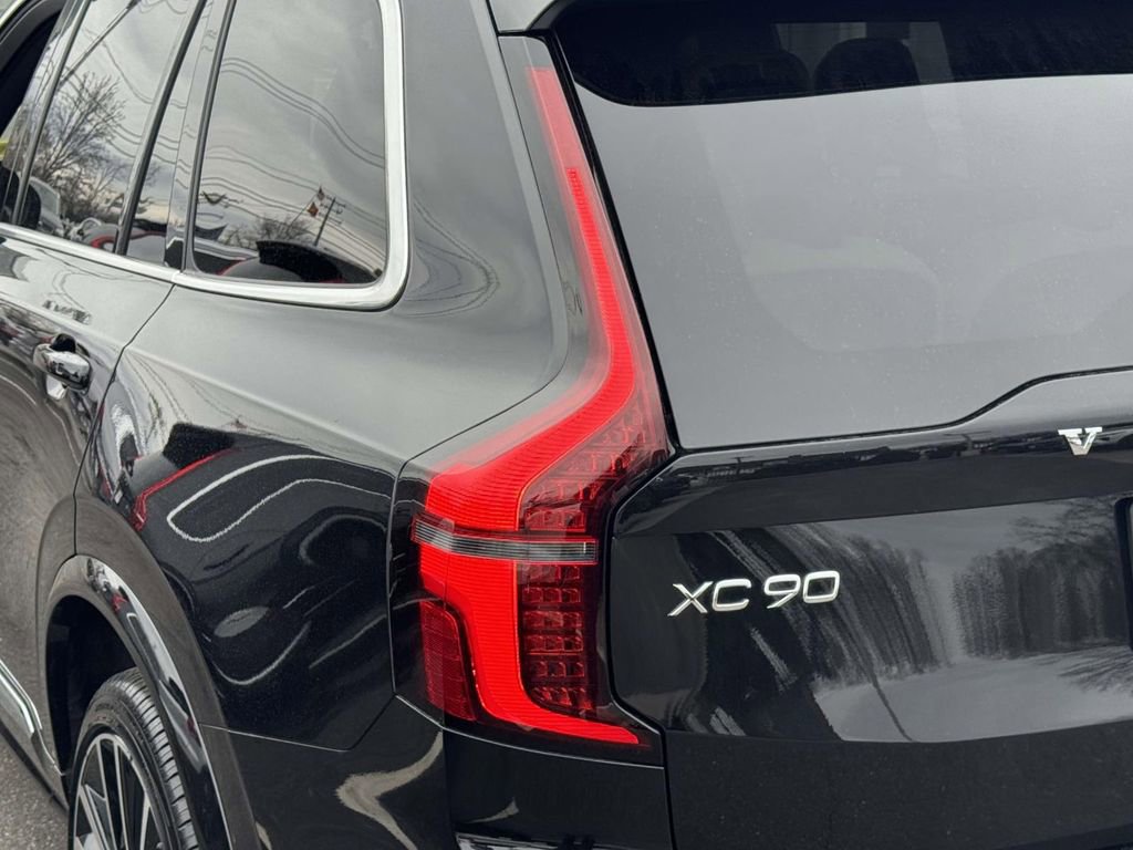 Certified 2026 Volvo XC90 B6 Plus w/ Protection Package image 8